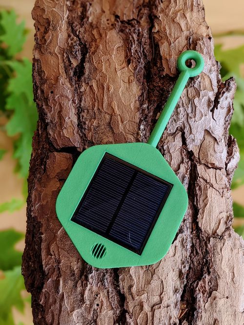Der intelligente Sensor von Dryad erkennt Waldbrände schon im Entstehen (Die Bildrechte liegen bei dem Verfasser der Mitteilung.) Der intelligente Sensor von Dryad erkennt Waldbrände schon im Entstehen (Die Bildrechte liegen bei dem Verfasser der Mitteilung.)