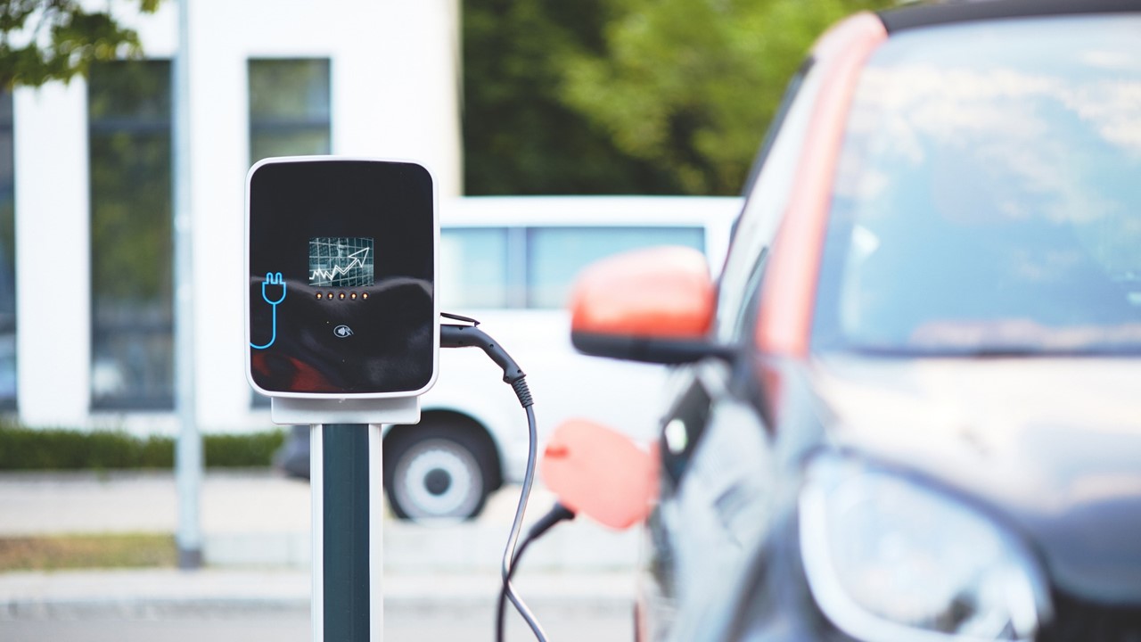 Der Mobilitätsverband fordert die Politik zum Handeln angesichts der Preiserhöhungen an Ladesäulen. (Die Bildrechte liegen bei dem Verfasser der Mitteilung.)
