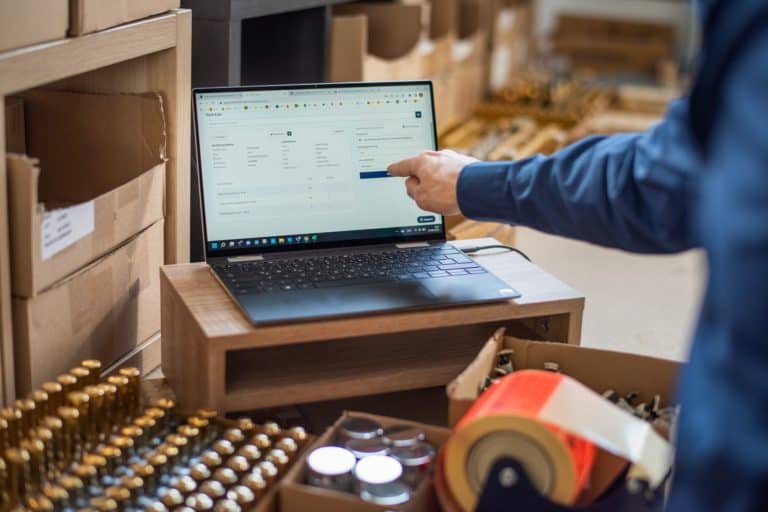 Große Zeitersparnis: Automatisiertes Paketmanagement mit der Versandplattform Sendcloud (Die Bildrechte liegen bei dem Verfasser der Mitteilung.) Große Zeitersparnis: Automatisiertes Paketmanagement mit der Versandplattform Sendcloud (Die Bildrechte liegen bei dem Verfasser der Mitteilung.)