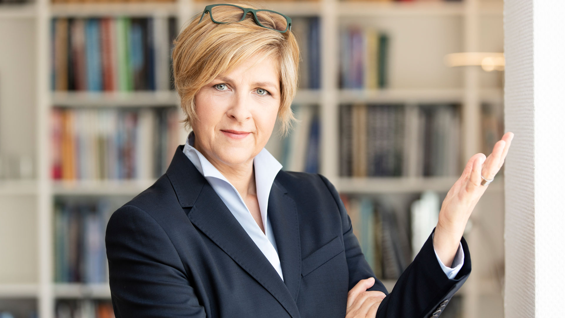 Ulla Schnee spricht darüber, warum Ergebnisse nach einer Mediation nicht immer von allen akzeptiert (Die Bildrechte liegen bei dem Verfasser der Mitteilung.)