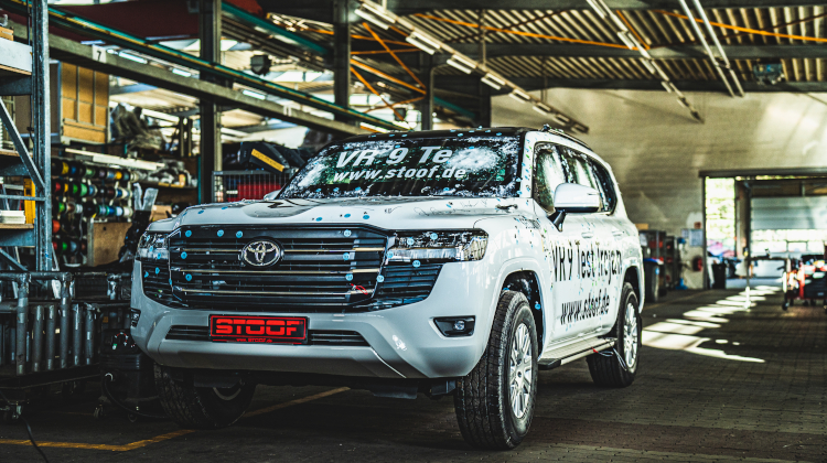 STOOF International stellt gepanzerten SUV Trojan mit zertifiziertem VR9 Höchstschutz vor (Die Bildrechte liegen bei dem Verfasser der Mitteilung.) STOOF International stellt gepanzerten SUV Trojan mit zertifiziertem VR9 Höchstschutz vor (Die Bildrechte liegen bei dem Verfasser der Mitteilung.)