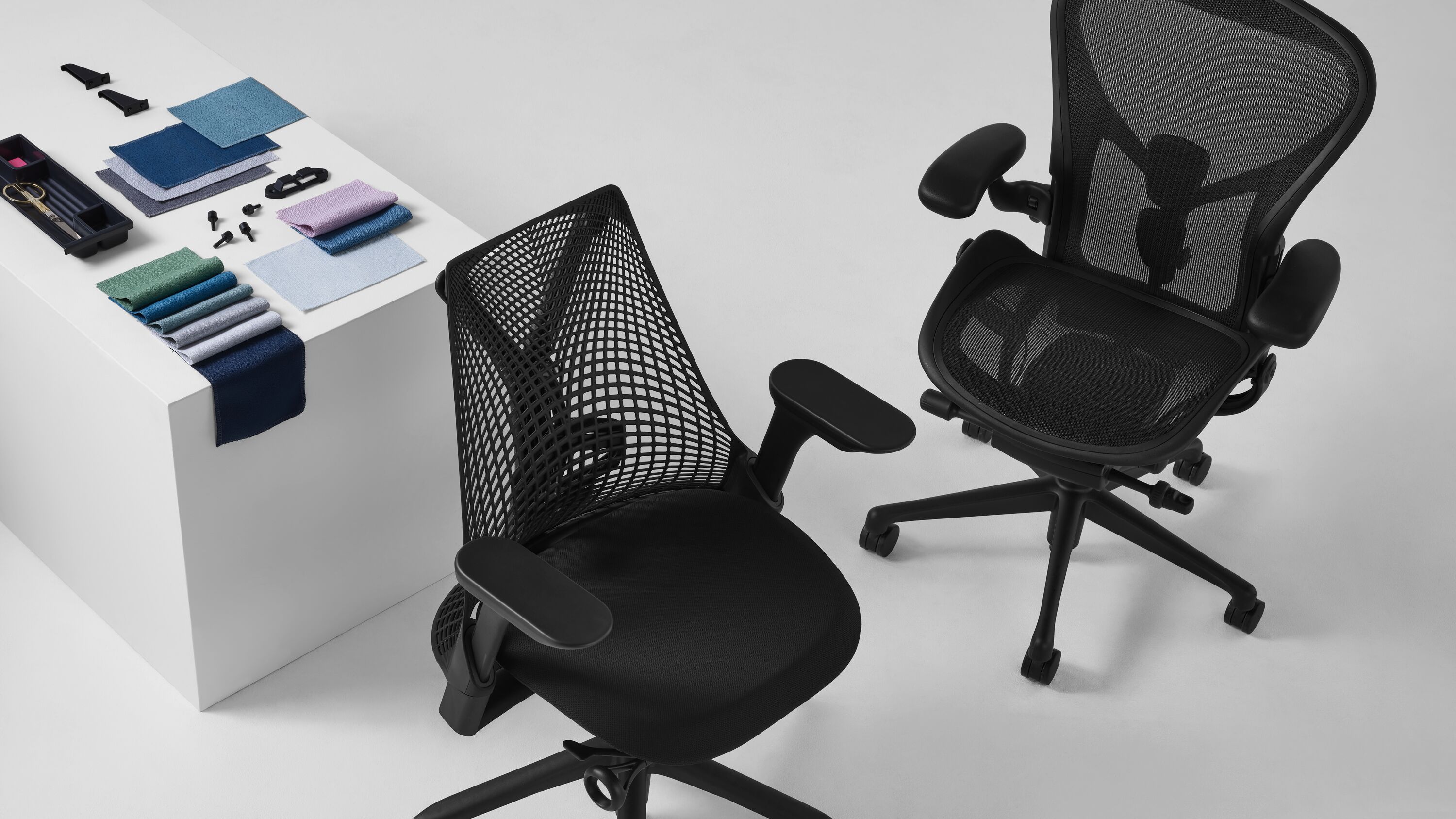 Herman Miller setzt bei vielen seiner Produkte auf recycelten Kunststoff aus den Weltmeeren (OBP). (Bildquelle: @HermanMiller) Herman Miller setzt bei vielen seiner Produkte auf recycelten Kunststoff aus den Weltmeeren (OBP). (Bildquelle: @HermanMiller)