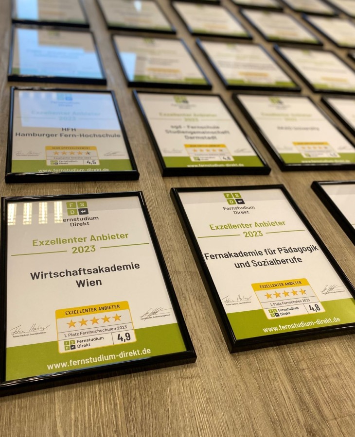 Top-platzierten Siegelträger: Wirtschaftsakademie Wien und Fernakademie für Pädagogik Sozialberufe (© @FS Direkt GmbH) Top-platzierten Siegelträger: Wirtschaftsakademie Wien und Fernakademie für Pädagogik Sozialberufe (© @FS Direkt GmbH)