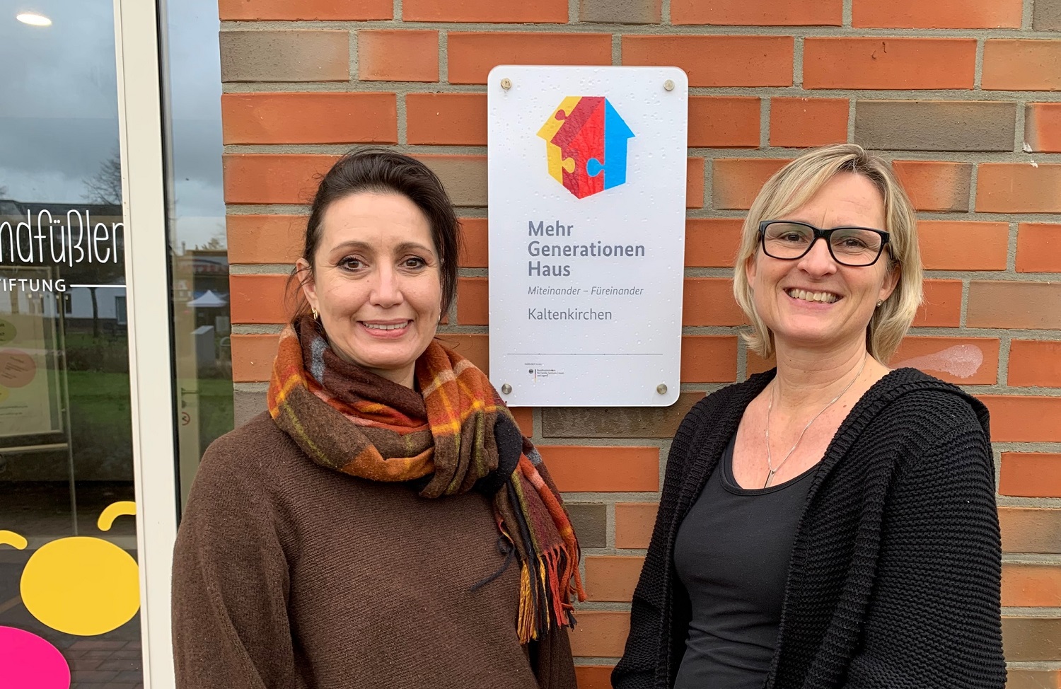 Justyna Engel | Mehrgenerationenhaus und Martina Boyens | Frank Hoffmann Immobilien (Die Bildrechte liegen bei dem Verfasser der Mitteilung.) Justyna Engel | Mehrgenerationenhaus und Martina Boyens | Frank Hoffmann Immobilien (Die Bildrechte liegen bei dem Verfasser der Mitteilung.)