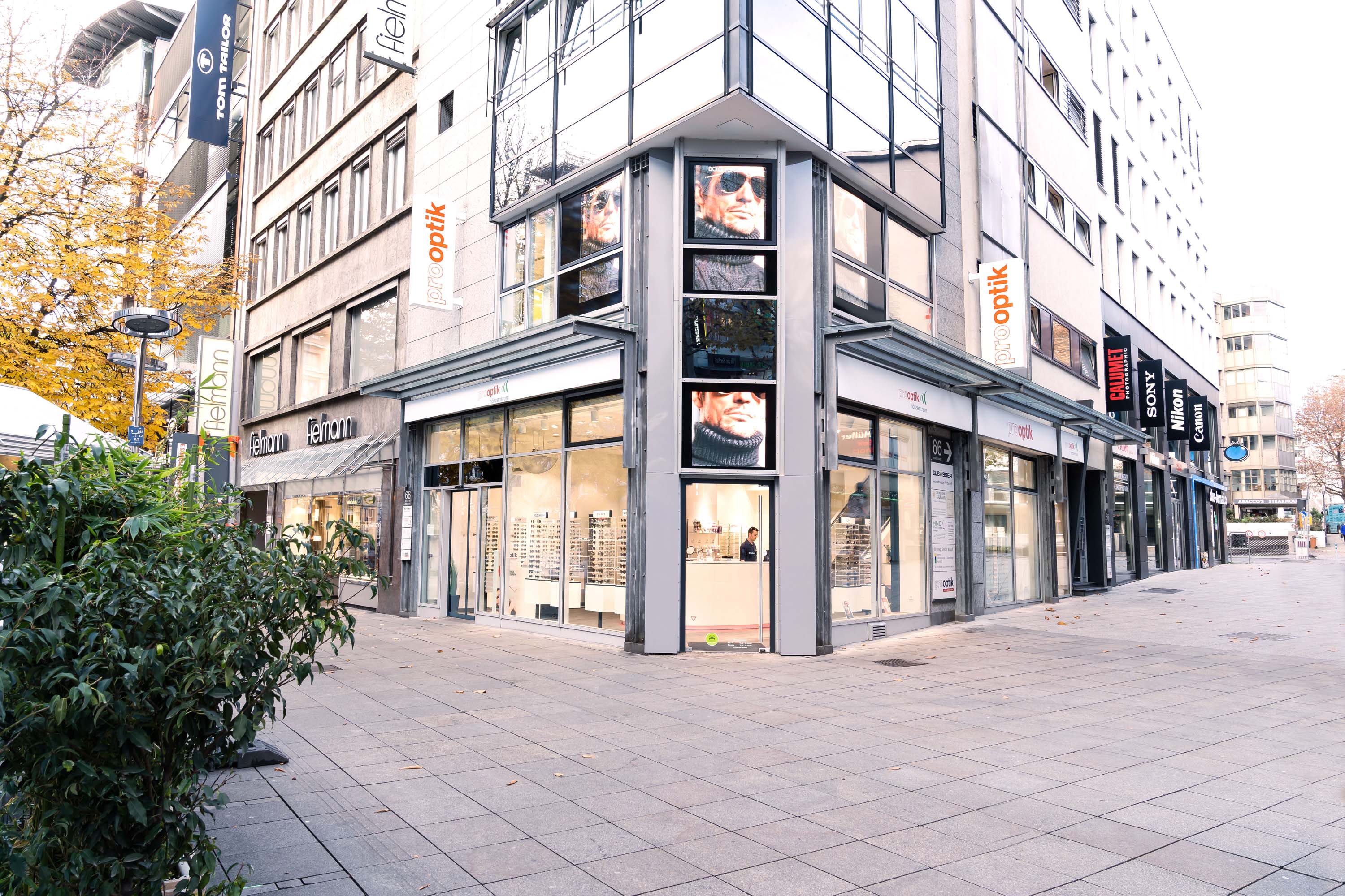 Der pro optik Flagshipstore in Stuttgart (Bildquelle: pro optik)
