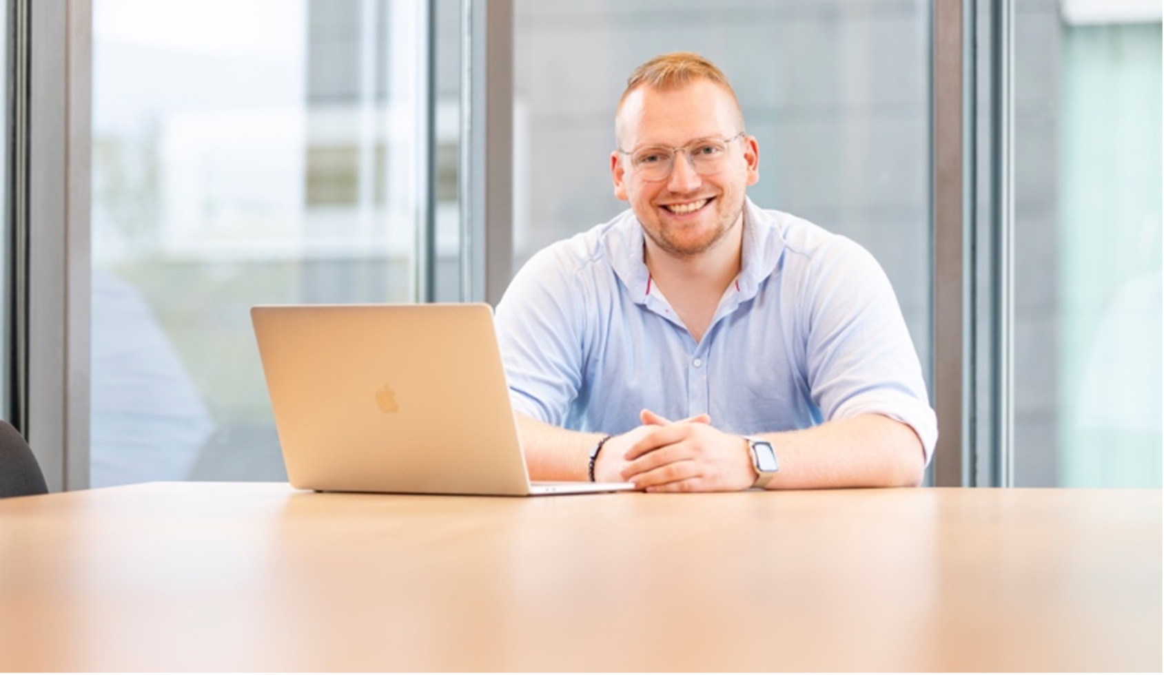 Florian Lenz informiertüber die Vorteile einer zentralen Integrations-Schnittstelle in der IT. (Die Bildrechte liegen bei dem Verfasser der Mitteilung.) Florian Lenz informiertüber die Vorteile einer zentralen Integrations-Schnittstelle in der IT. (Die Bildrechte liegen bei dem Verfasser der Mitteilung.)