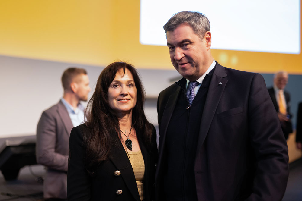 Veranstalterin Sabine Michel mit dem bayerischen Ministerpräsidenten Dr. Markus Söder