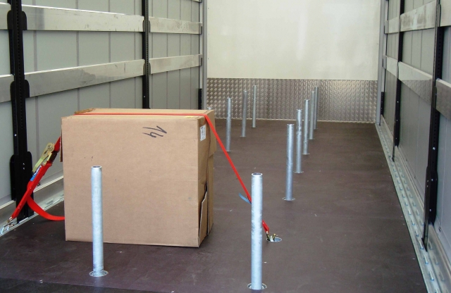 Tang Fahrzeugbau: TARGO Safe-System von Tang erhöht die Ladungssicherheit Tang Fahrzeugbau: TARGO Safe-System von Tang erhöht die Ladungssicherheit