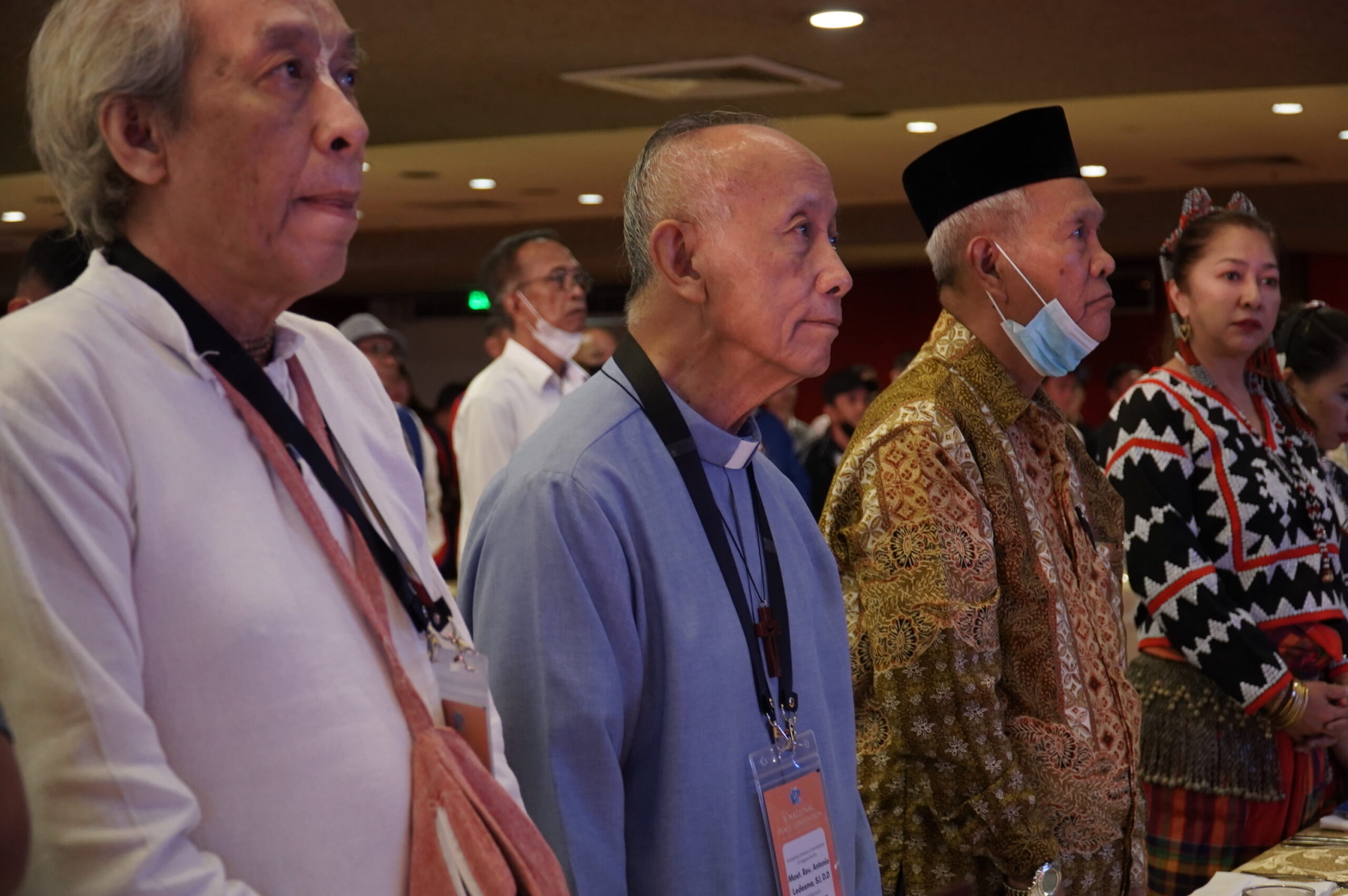Photo_Most-Rev.-Antonio-Ledesma-with-participants-at-the-1st-National-Peace-Convention Photo_Most-Rev.-Antonio-Ledesma-with-participants-at-the-1st-National-Peace-Convention
