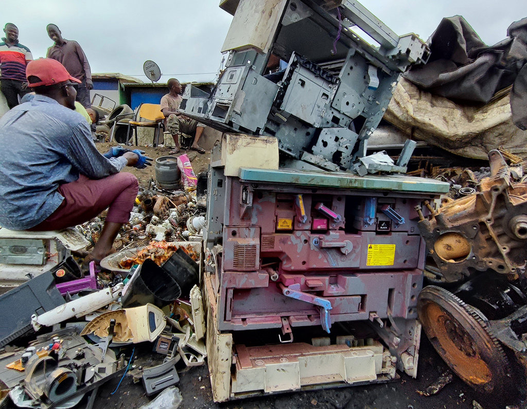 ReSoCart-ED untersucht die Machbarkeit einer wirtschaftlich tragfähigen Recyclinglösung leerer Toner (Bildquelle: Viktor Klein/Umweltcluster Bayern) ReSoCart-ED untersucht die Machbarkeit einer wirtschaftlich tragfähigen Recyclinglösung leerer Toner (Bildquelle: Viktor Klein/Umweltcluster Bayern)