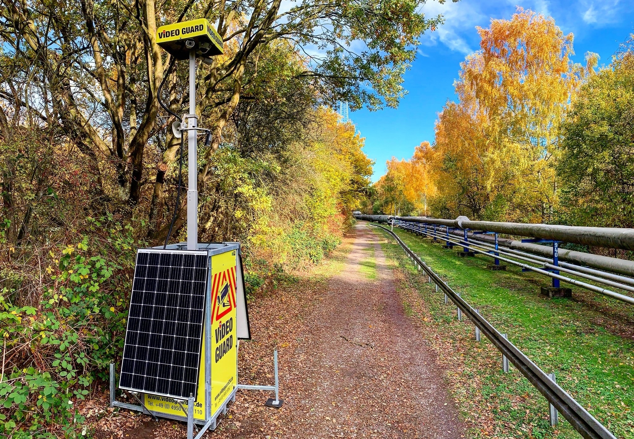 Mit Solarpaneelen und umweltfreundlichen Brennstoffzellen arbeiten die Video Guard-Überwachungssysteme völlig autark. Mit Solarpaneelen und umweltfreundlichen Brennstoffzellen arbeiten die Video Guard-Überwachungssysteme völlig autark.