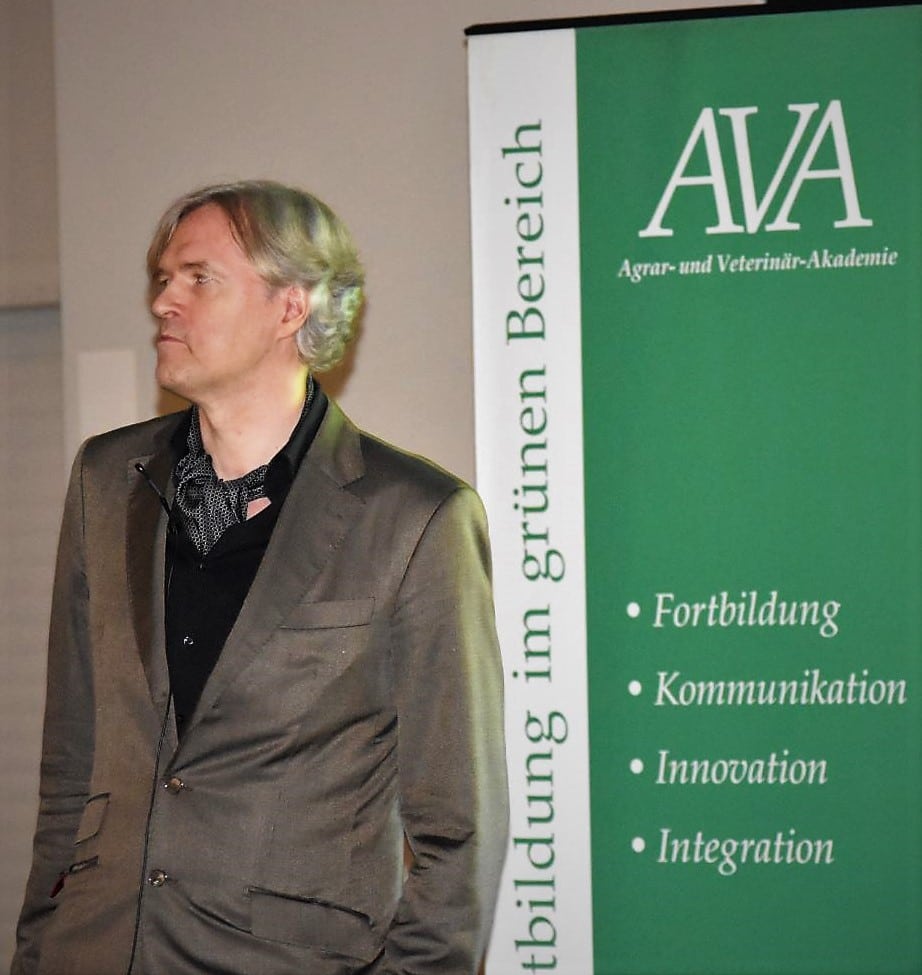 AVA-Workshop„Tierarzneimittelrecht, Tierarzneimittelgesetz, EU–Verordnungen etc. für die Nutztierpraxis“ist ein Highlights der 23.AVA-Haupttagung bei Fulda (Die Bildrechte liegen bei dem Verfasser der Mitteilung.) AVA-Workshop„Tierarzneimittelrecht, Tierarzneimittelgesetz, EU–Verordnungen etc. für die Nutztierpraxis“ist ein Highlights der 23.AVA-Haupttagung bei Fulda (Die Bildrechte liegen bei dem Verfasser der Mitteilung.)