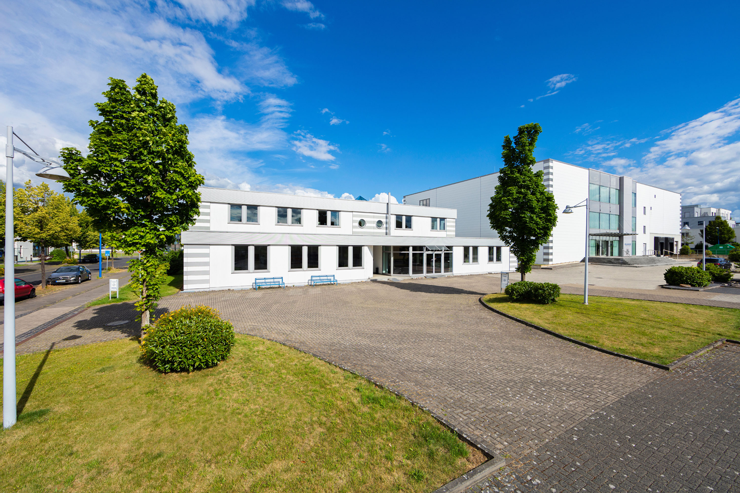 Die Zentrale vom Alliance-Verband und Der Küchenring in Rheinbach