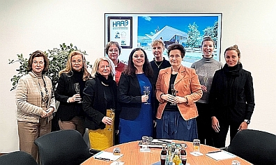 Unternehmerinnen-Treffen bei Haaß, Rechte DIE FAMILIENUNTERNEHMER 