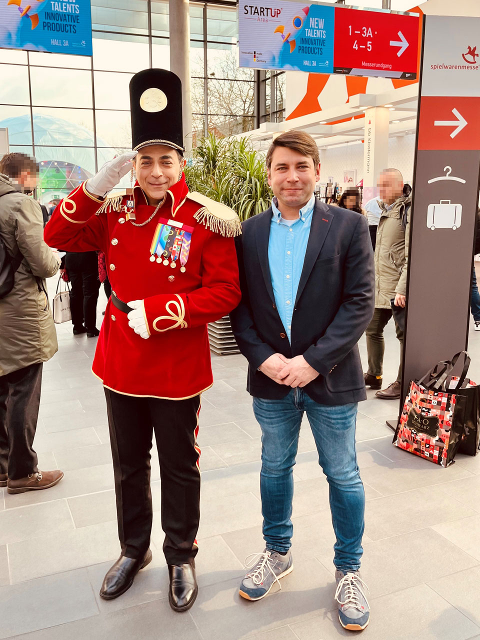 Johannes Wasikowski besuchte die Spielwarenmesse in Nürnberg. (Die Bildrechte liegen bei dem Verfasser der Mitteilung.) Johannes Wasikowski besuchte die Spielwarenmesse in Nürnberg. (Die Bildrechte liegen bei dem Verfasser der Mitteilung.)