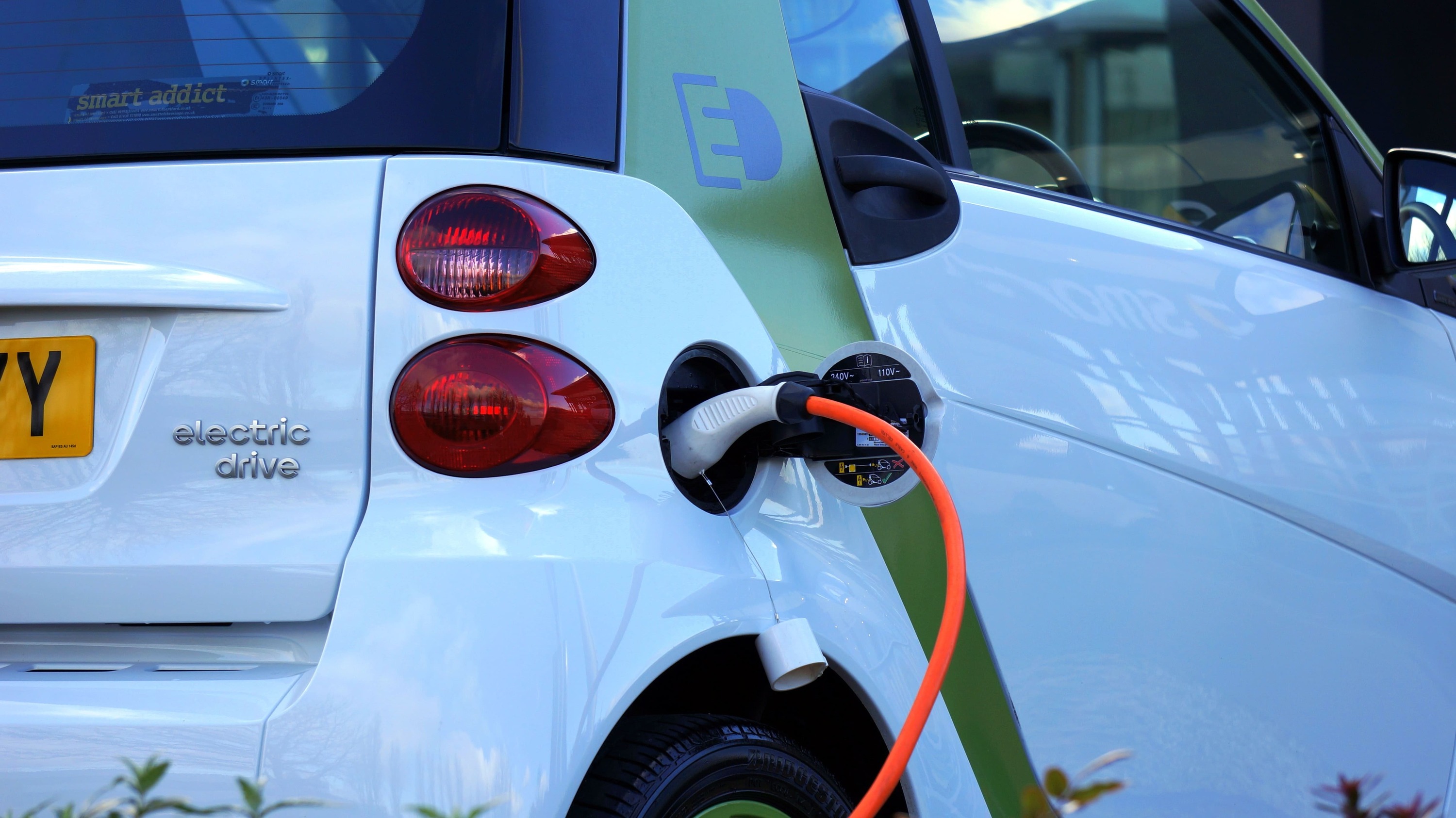Lange Akku-Laufzeiten ermöglichen längere Leasingverträge bei der Anschaffung von Neuwagen. (Bildquelle: @Pexels/mike-b) Lange Akku-Laufzeiten ermöglichen längere Leasingverträge bei der Anschaffung von Neuwagen. (Bildquelle: @Pexels/mike-b)