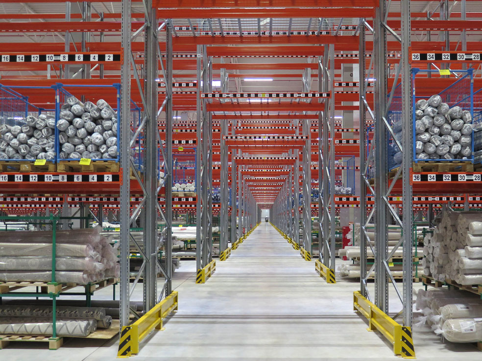 Blick ins neue Teppichlager von Hermes Fulfilment in Erfurt. (Bildquelle: Hermes Fulfilment) Blick ins neue Teppichlager von Hermes Fulfilment in Erfurt. (Bildquelle: Hermes Fulfilment)