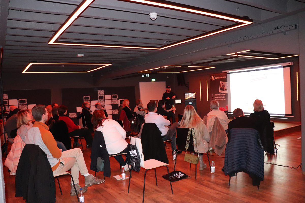 Reutlingen - SPARTANER Event der Unternehmerrunden bei Top Sports (Die Bildrechte liegen bei dem Verfasser der Mitteilung.) Reutlingen - SPARTANER Event der Unternehmerrunden bei Top Sports (Die Bildrechte liegen bei dem Verfasser der Mitteilung.)