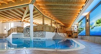 Entspannte Poollandschaft