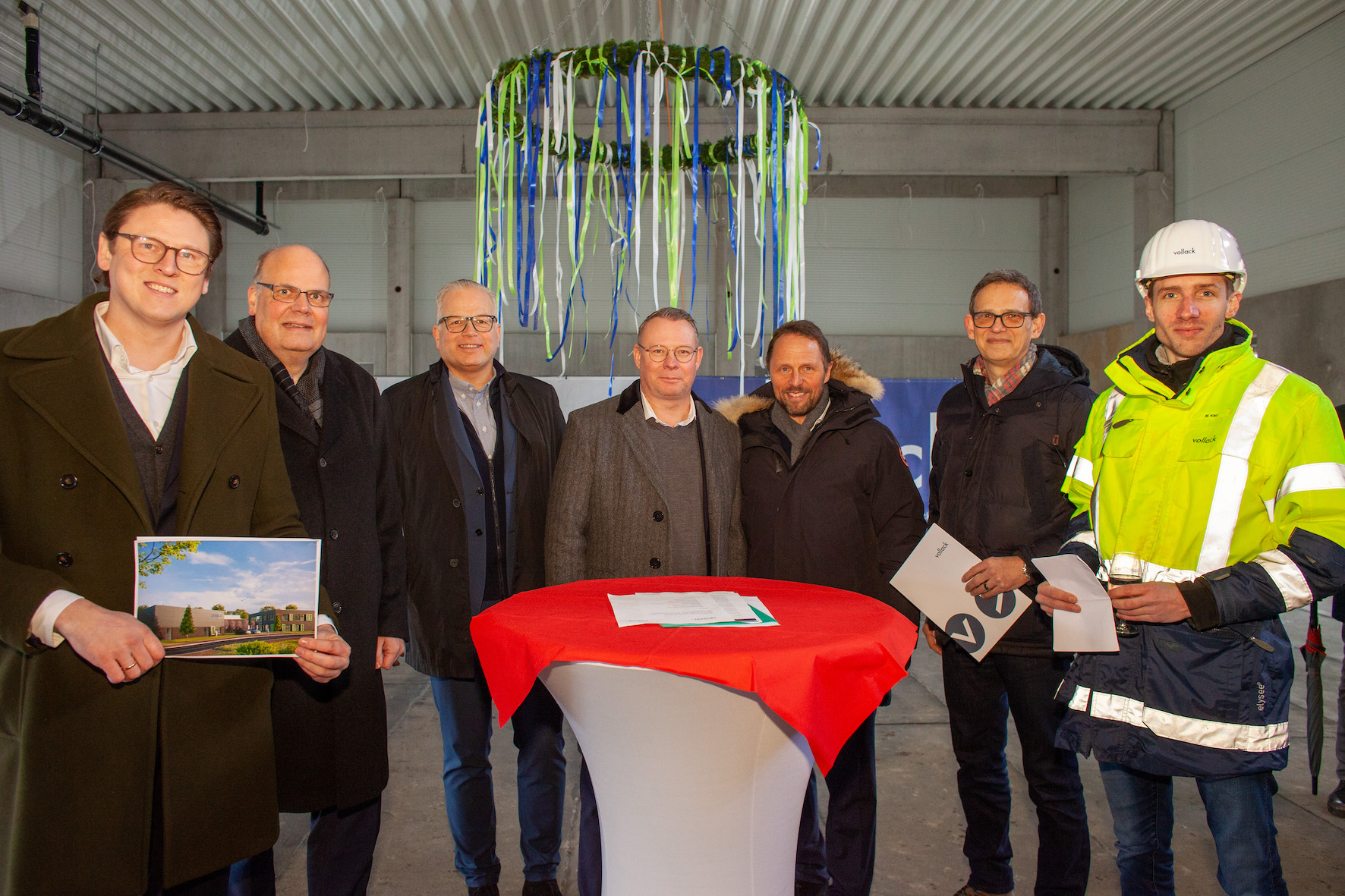 Strahlende Gesichter beim Richtfest (Bildquelle: Jo. Schwartz)