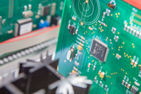Die querdenker engineering GmbH ist Spezialist in der Elektronikentwicklung Die querdenker engineering GmbH ist Spezialist in der Elektronikentwicklung