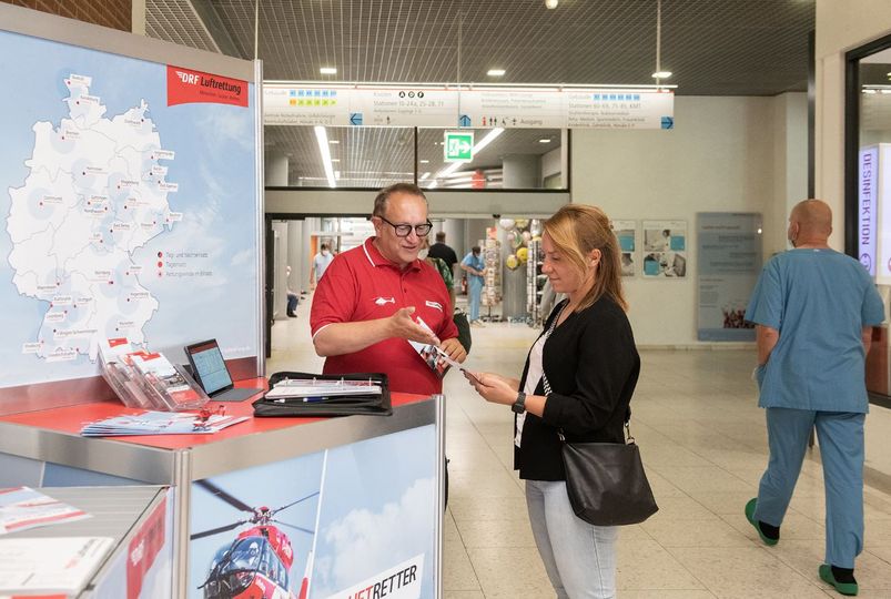 Ein typischer Info-Stand der promotionwelt GmbH (Die Bildrechte liegen bei dem Verfasser der Mitteilung.)