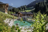Erholsamer Schwimmteich