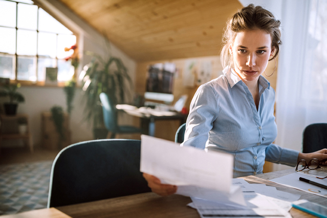 Frauen können sich bei verschiedenen Verbänden zur Altersvorsorge beraten lassen. (Bildquelle: ERGO Group)
