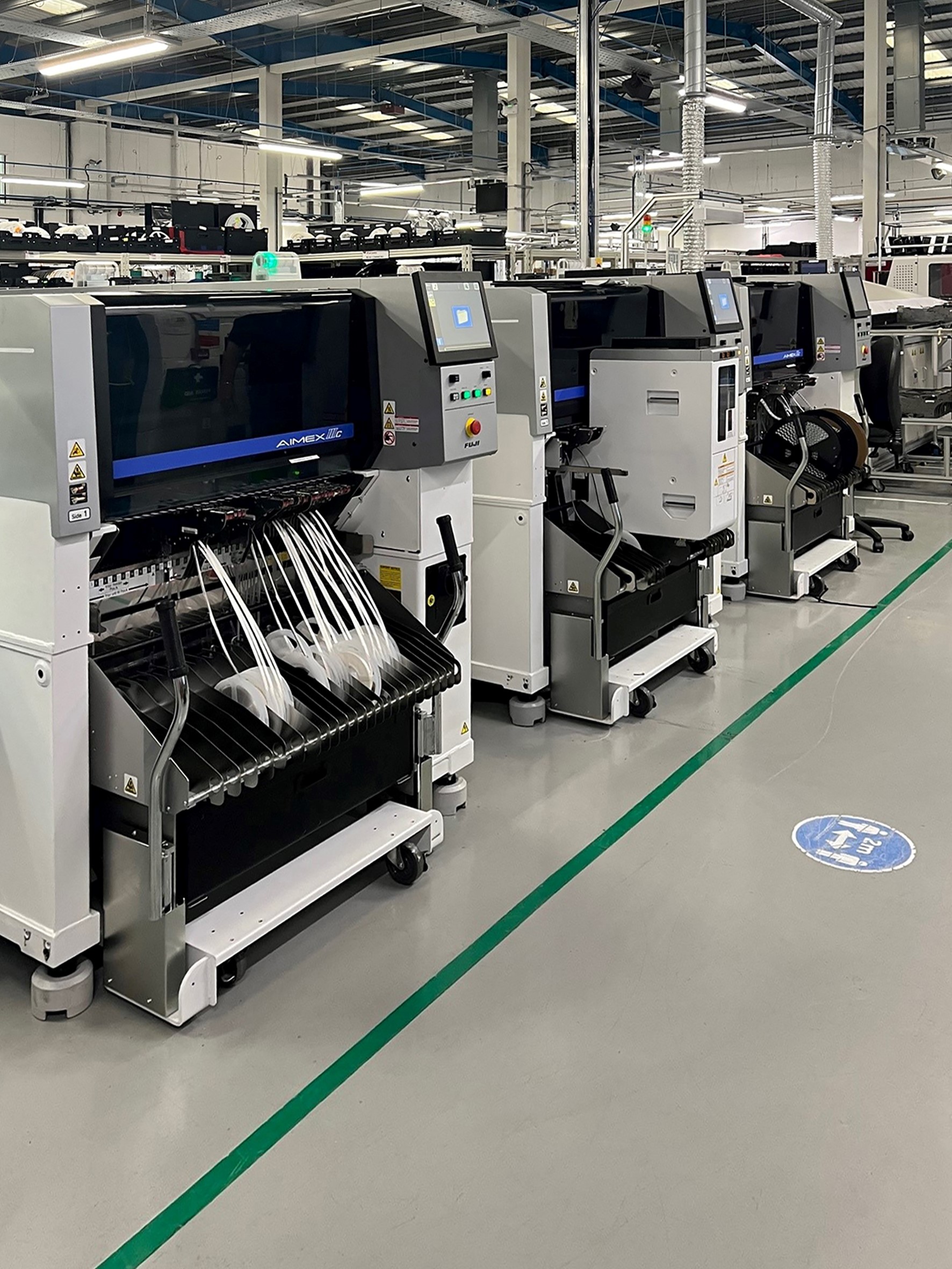 Pyronix verkürzt Zykluszeiten: Mit Bestückungslinie von FUJI EUROPE CORPORATION (Bildquelle: Pyronix)