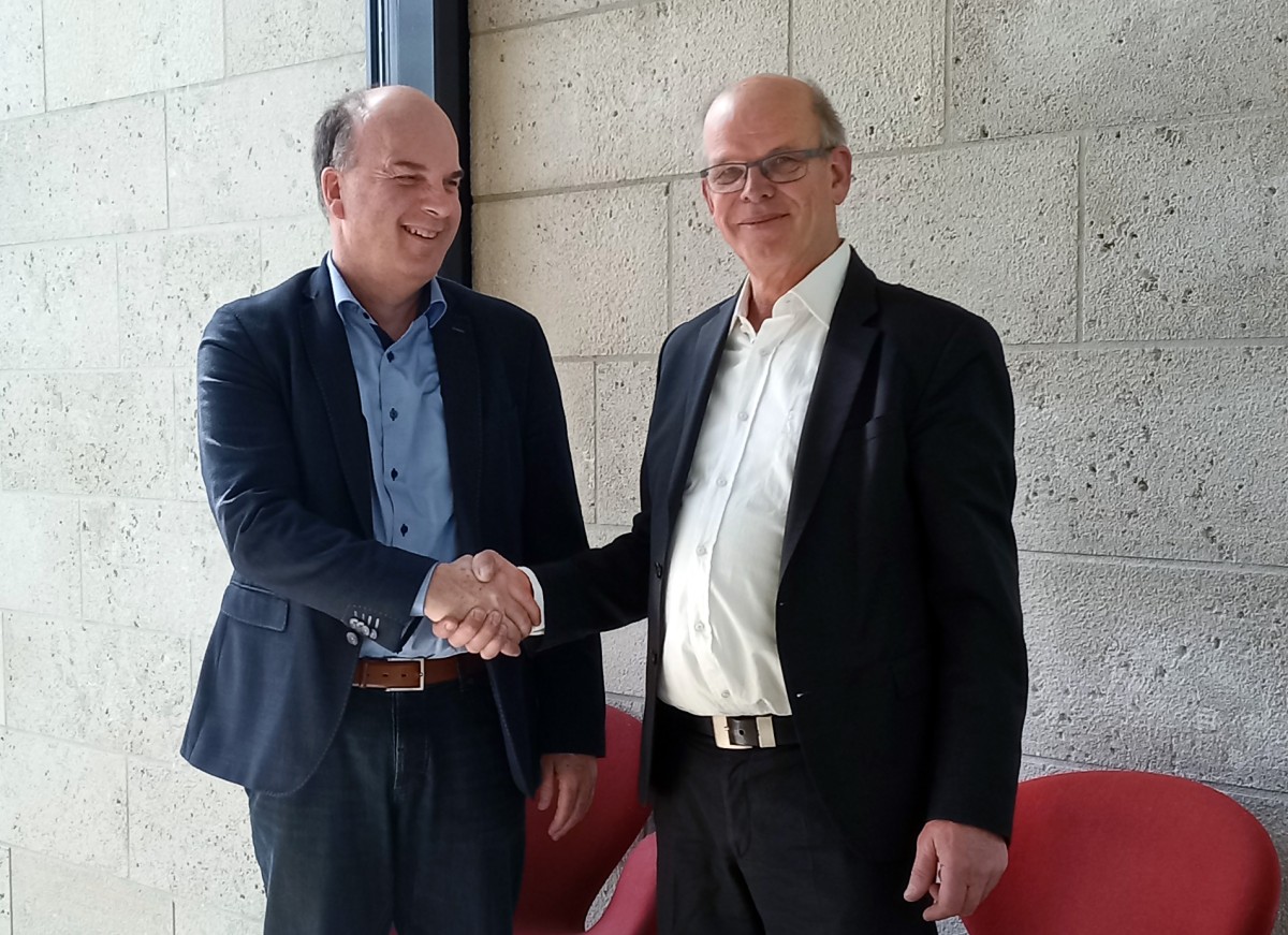 Klaus Aengenvoort (eTASK) und Hartmut Potreck (SMB AG) (© eTASK Immobilien Software GmbH)
