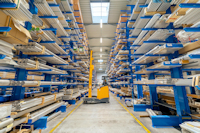 Die neuen Regale sorgen für schnellere Lagerprozesse und eine effizientere Produktion. (© OHRA) Die neuen Regale sorgen für schnellere Lagerprozesse und eine effizientere Produktion. (© OHRA)
