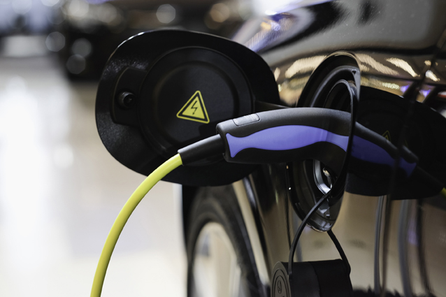 E-Autofahrer können ihr eingespartes CO2 verkaufen. (Bildquelle: ERGO Group)