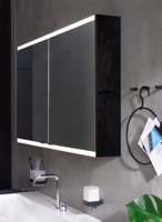 Die Lichtspiegelschränke PRIME 2 gibt es jetzt auch in Schwarz Die Lichtspiegelschränke PRIME 2 gibt es jetzt auch in Schwarz