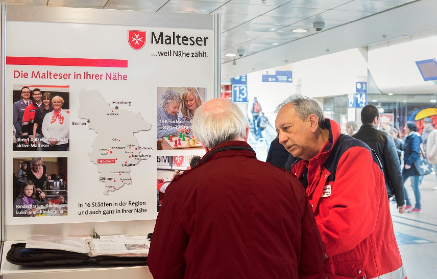 Ein Info-Stand der promotionwelt GmbH (Die Bildrechte liegen bei dem Verfasser der Mitteilung.)