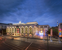 Friedrichstadt-Palast Berlin (Foto: Bernd Brundert Friedrichstadt-Palast Berlin (Foto: Bernd Brundert