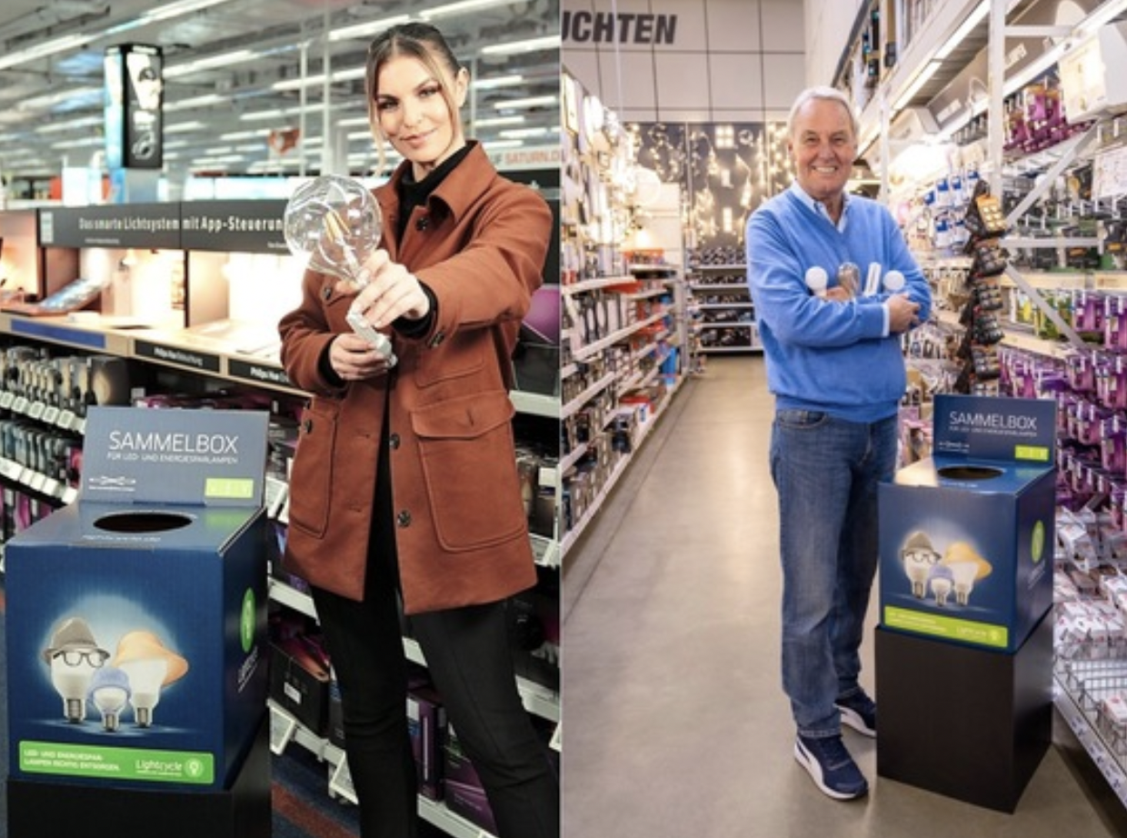Laura und Jörg Wontorra zeigen, wie's geht: Lampen-Recycling an der Lightcycle Sammelbox im Handel, Bild: Lightcycle Laura und Jörg Wontorra zeigen, wie's geht: Lampen-Recycling an der Lightcycle Sammelbox im Handel, Bild: Lightcycle