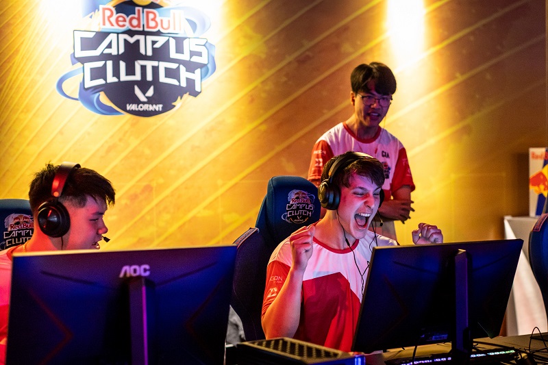 Hochmoderne Bildschirme, aufregende E-Sport-Fights (Die Bildrechte liegen bei dem Verfasser der Mitteilung.) Hochmoderne Bildschirme, aufregende E-Sport-Fights (Die Bildrechte liegen bei dem Verfasser der Mitteilung.)