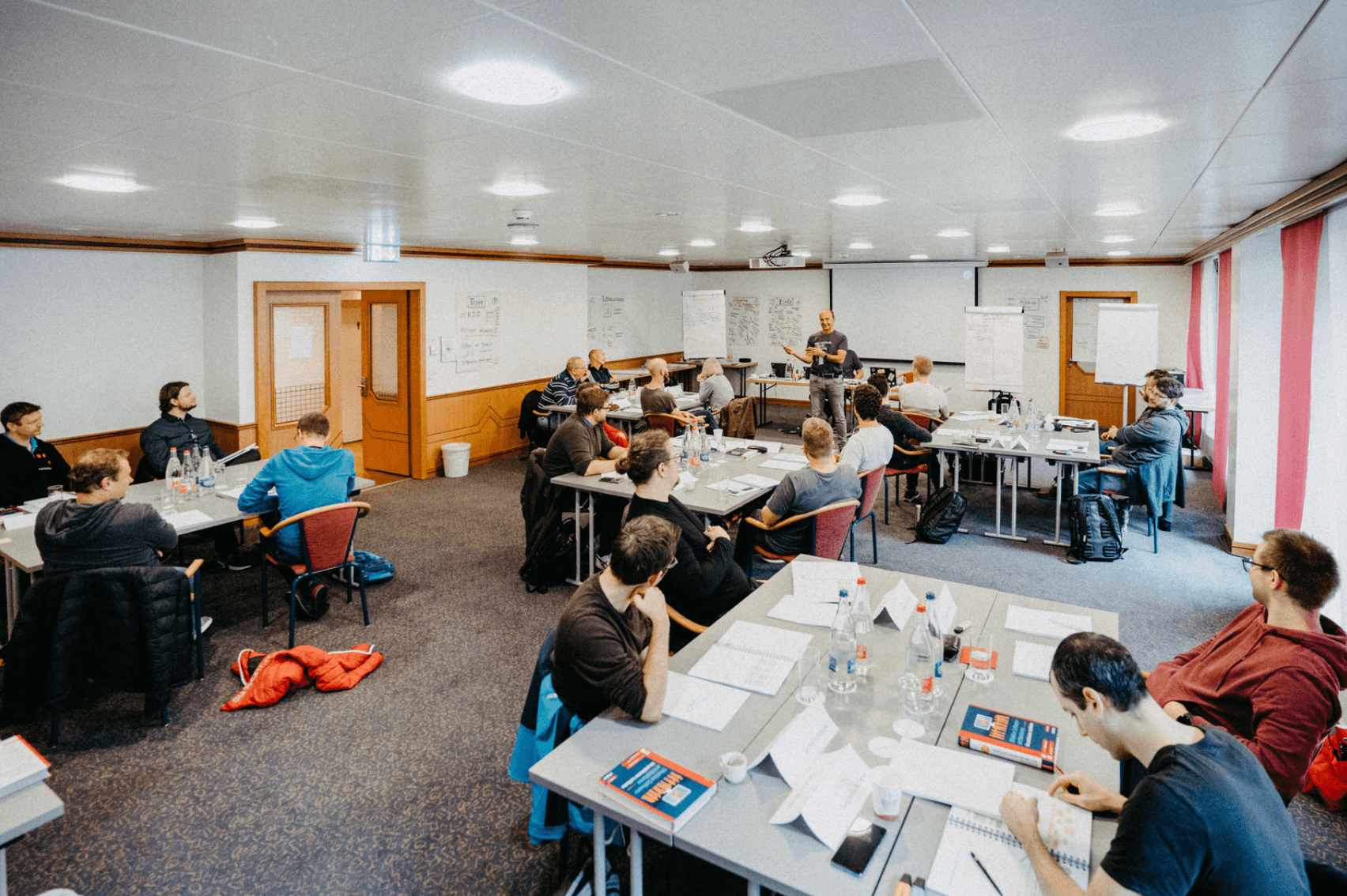 Interaktive iSAQB Trainings bei tectrain - jetzt dabei sein! Interaktive iSAQB Trainings bei tectrain - jetzt dabei sein!