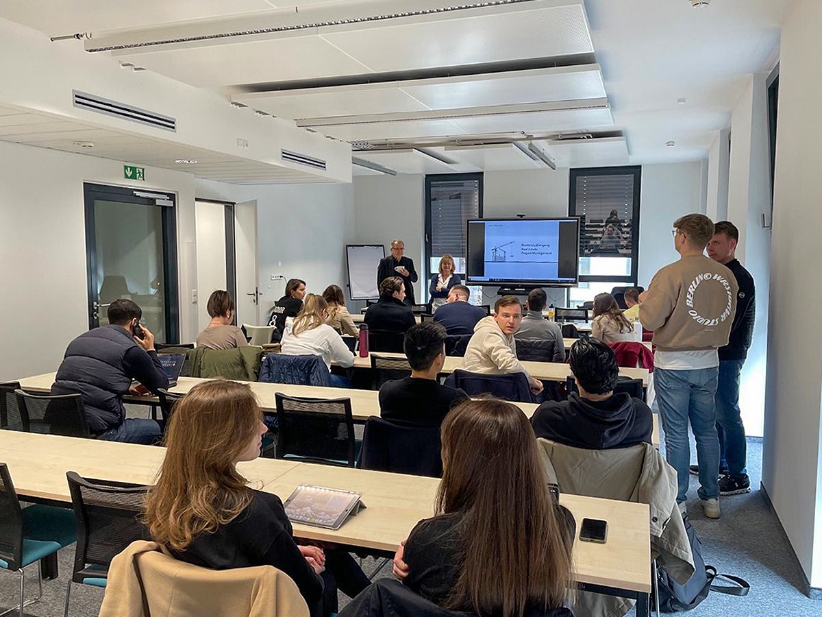 Semesterstart im neuen Domizil der bbw Hochschule in Berlin-Adlershof Semesterstart im neuen Domizil der bbw Hochschule in Berlin-Adlershof