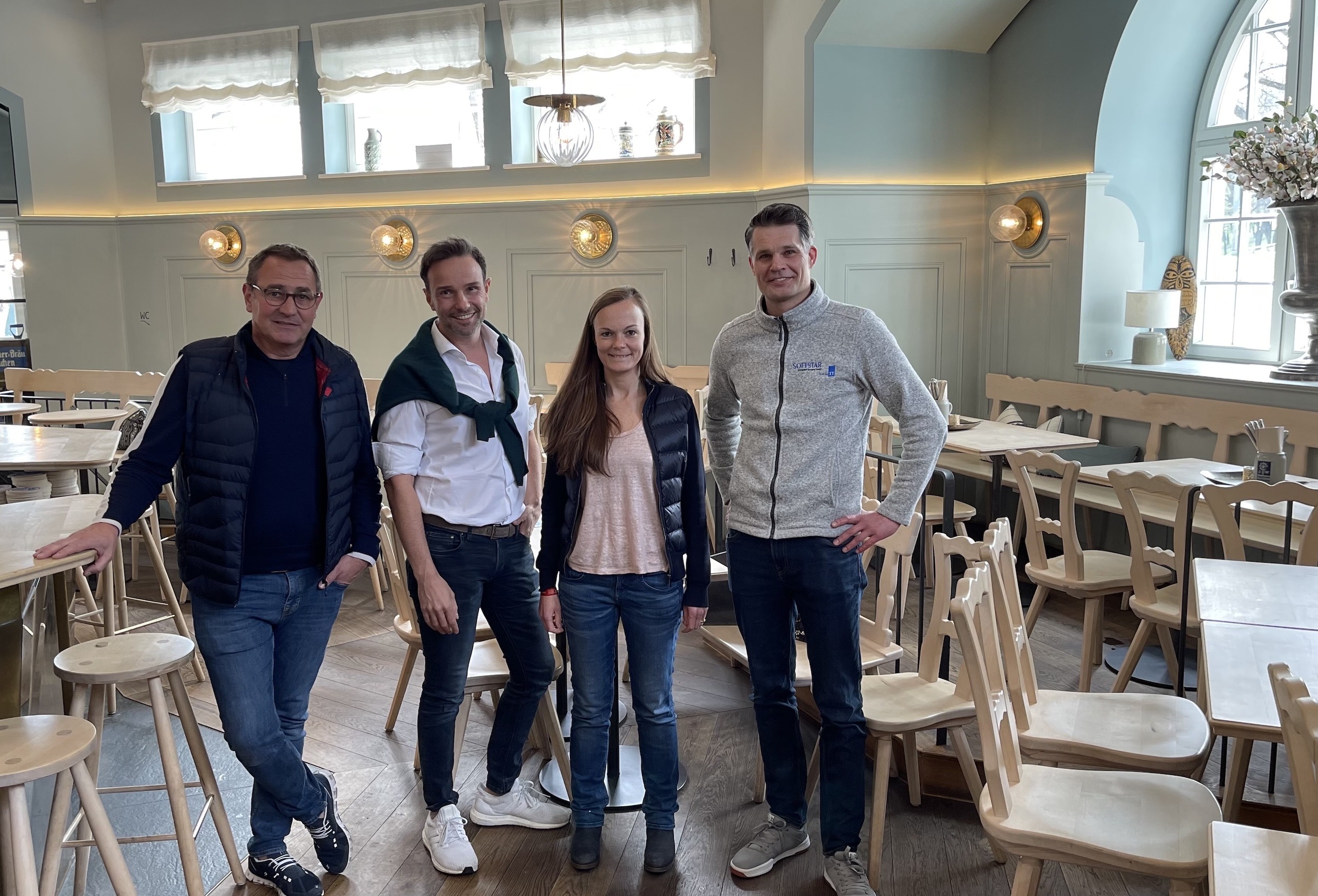 Michael Bier (SOFTSTAR), Marco Tessitore (Smart Host), Christiana Weiler (Smart Host) & Christoph Lülling (SOFTSTAR).