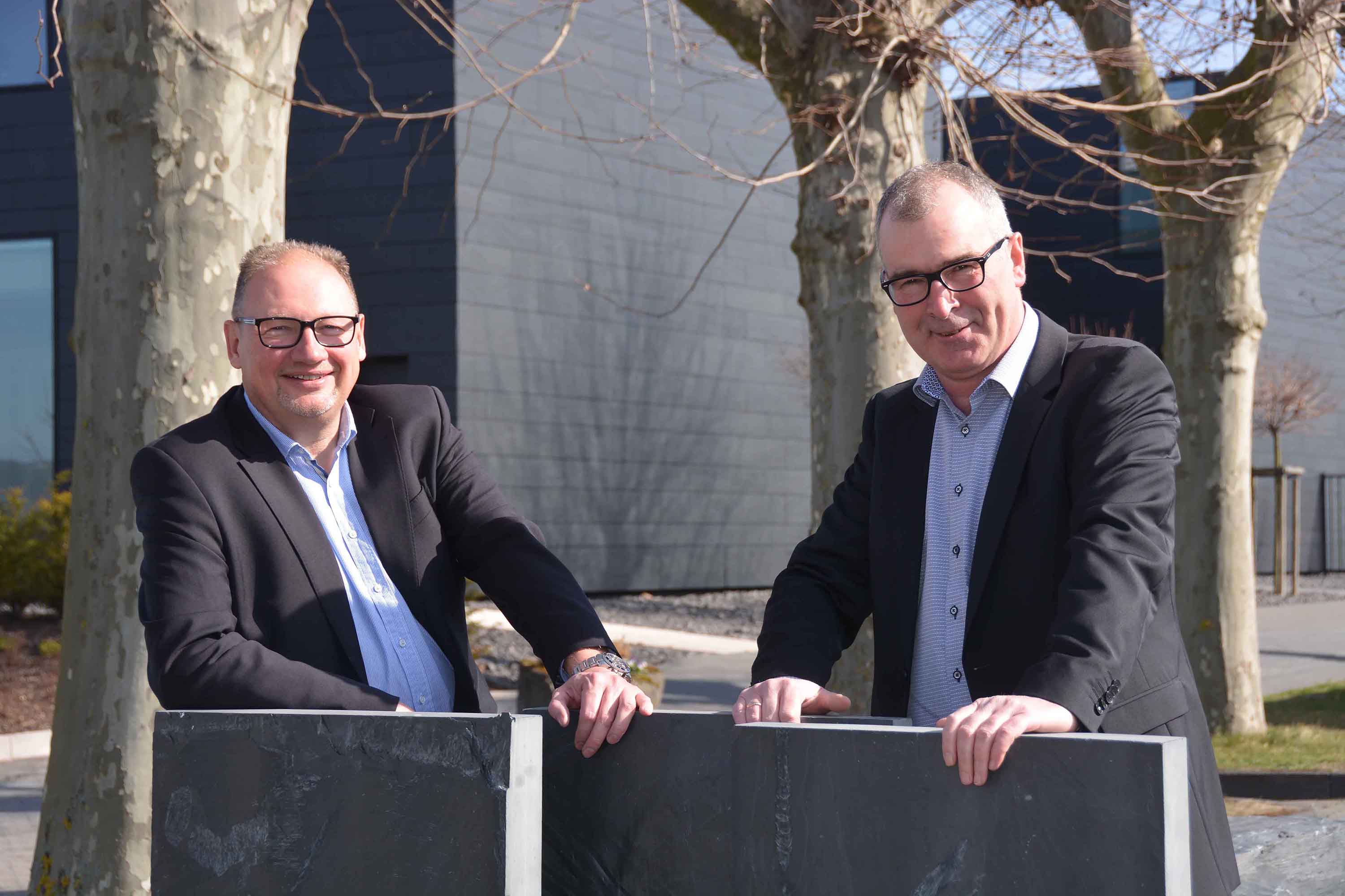 Frank Rummel und Andreas Jäger freuen sichüber die gelungene Aquisition. (Die Bildrechte liegen bei dem Verfasser der Mitteilung.) Frank Rummel und Andreas Jäger freuen sichüber die gelungene Aquisition. (Die Bildrechte liegen bei dem Verfasser der Mitteilung.)