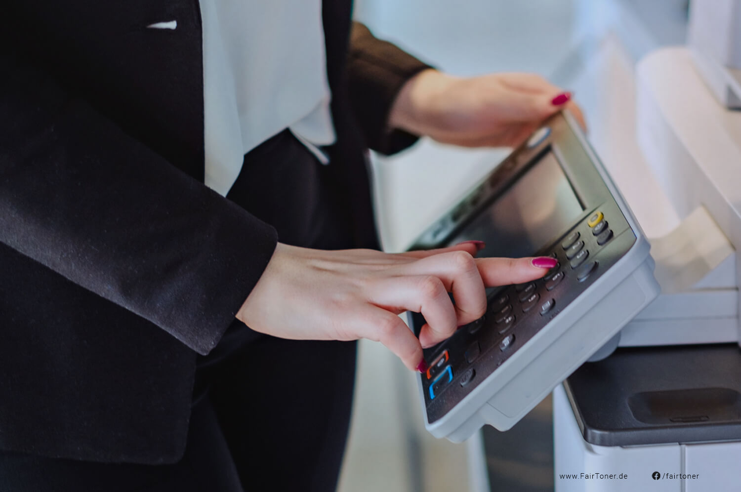 FairToner als TOP ONLINE-SHOP 2023 ausgezeichnet (Bildquelle: #205933083©sasamihajlovic–stock.adobe.com)