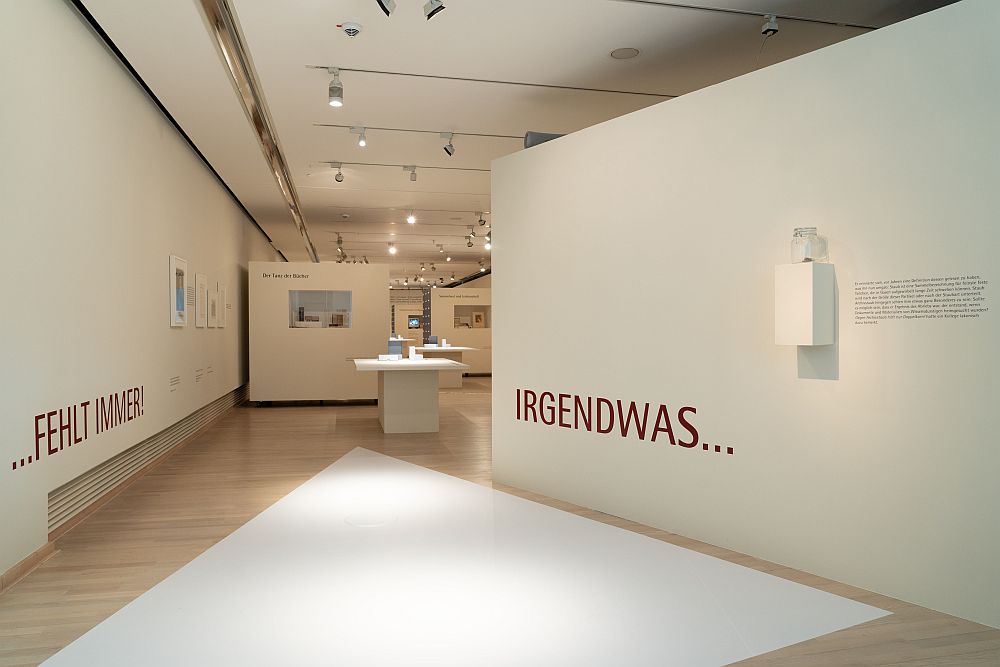 Blick in die Ausstellung (Bildquelle:©Janet Sinica)