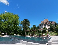 Außenpool des Hotels (Castel Rundegg)