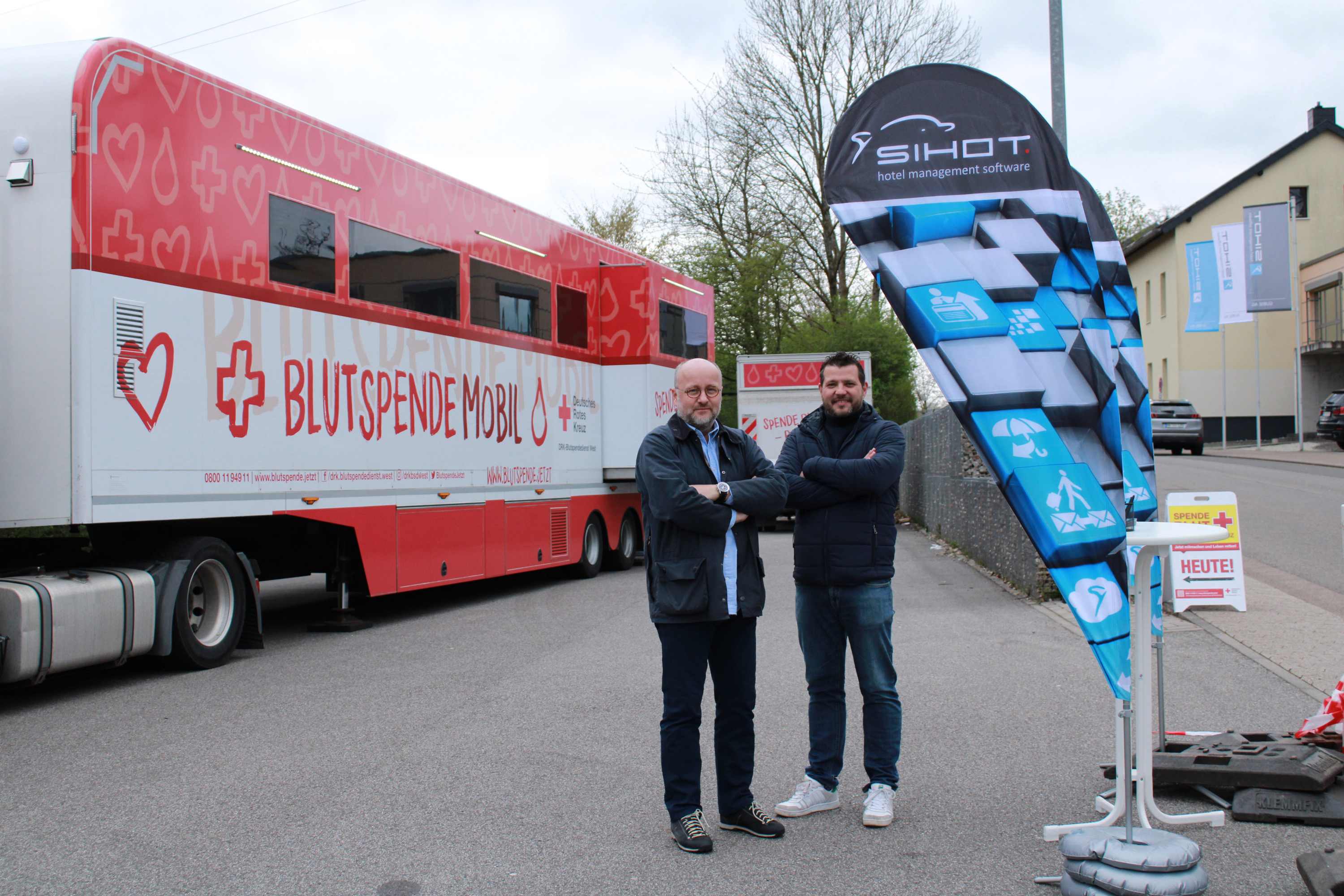 Jörg P. Berger & Carsten Wernet, Vorstände Unternehmensgruppe SIHOT. Jörg P. Berger & Carsten Wernet, Vorstände Unternehmensgruppe SIHOT.