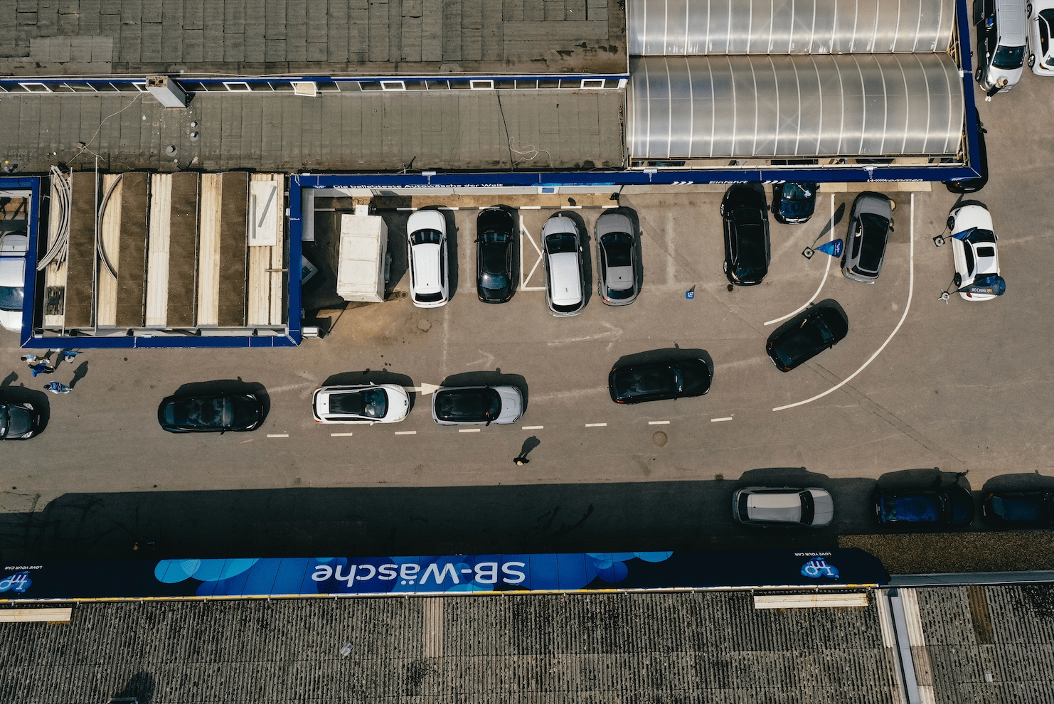 Über 400 Autos an einem Nachmittag: Düsseldorf wäscht bei IMO! (Bildquelle: IMO Car Wash)