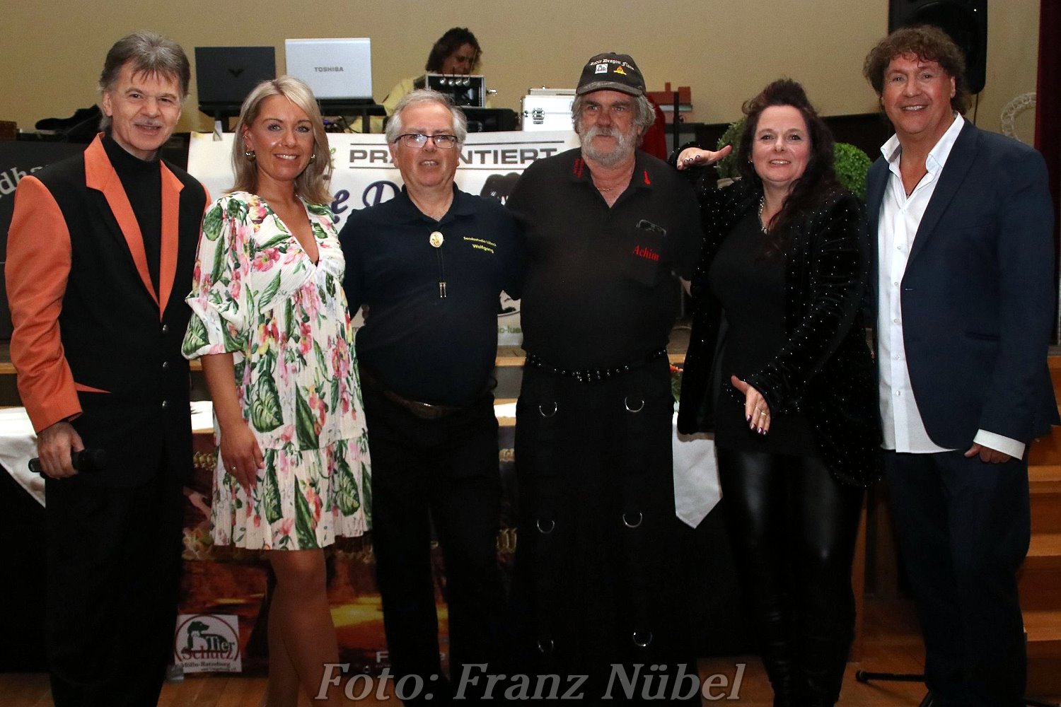 Mike Dee, Tina Heeschen, Wolfgang Piontek (Veranstalter), Achim Krabbes (Sponsor), Silvia Swart und Pascal Krieger (v.l.n.r.)