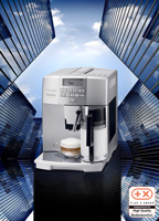 (Foto: De'Longhi) Die Magnifica III ESAM 04.350.S honorierte die Jury mit einem Plus X Award-Siegel 