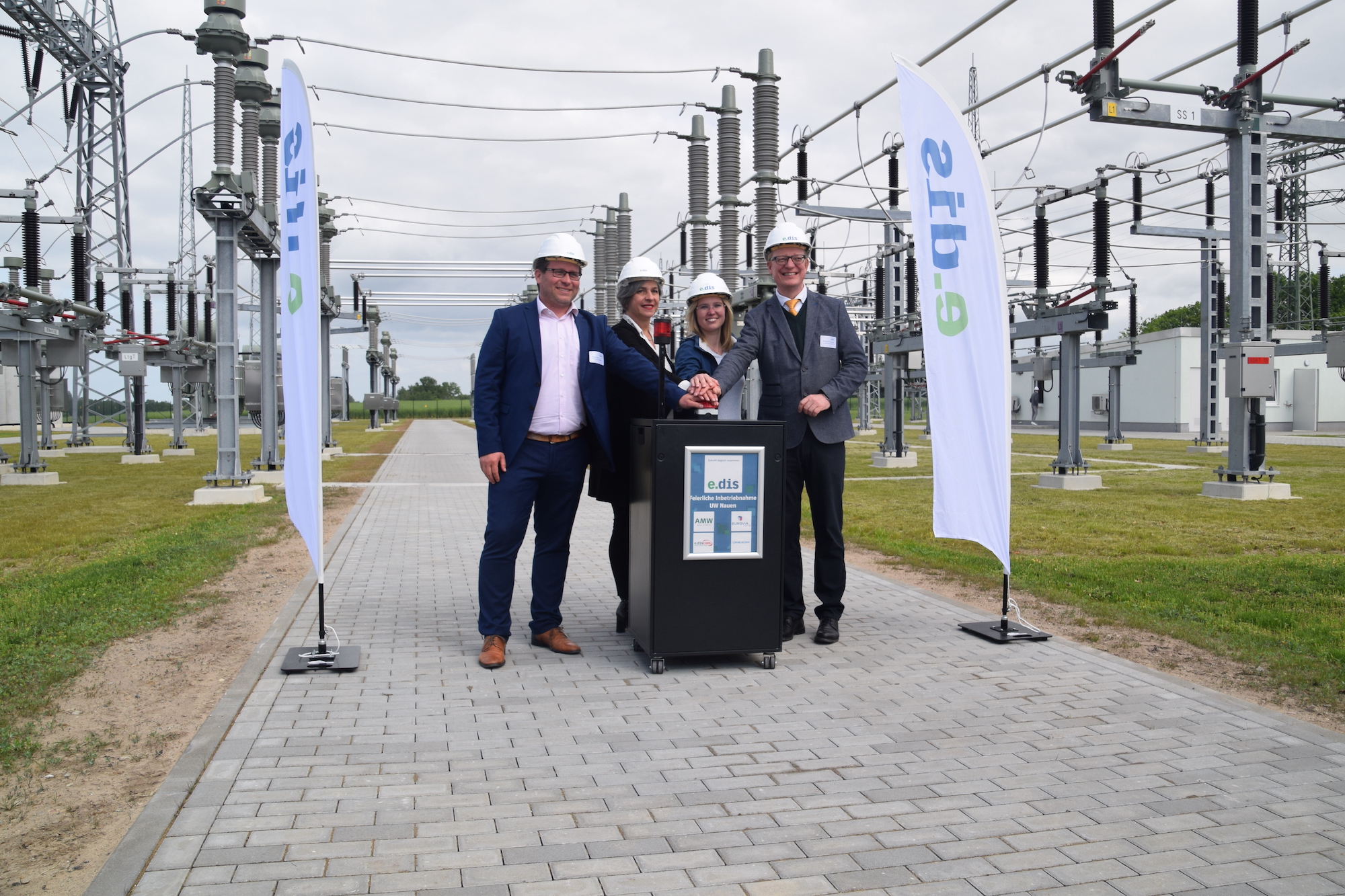 Netzausbau: E.DIS weiht neues Umspannwerk in Nauen, in der Region Osthavelland, ein. Netzausbau: E.DIS weiht neues Umspannwerk in Nauen, in der Region Osthavelland, ein.