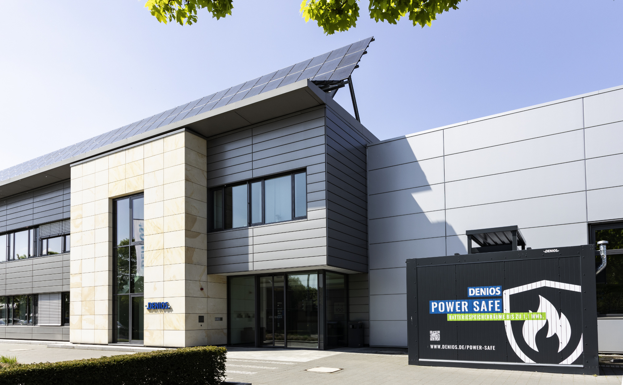 Energiegeladen: Der POWER SAFE von DENIOS und TESVOLT (Die Bildrechte liegen bei dem Verfasser der Mitteilung.)